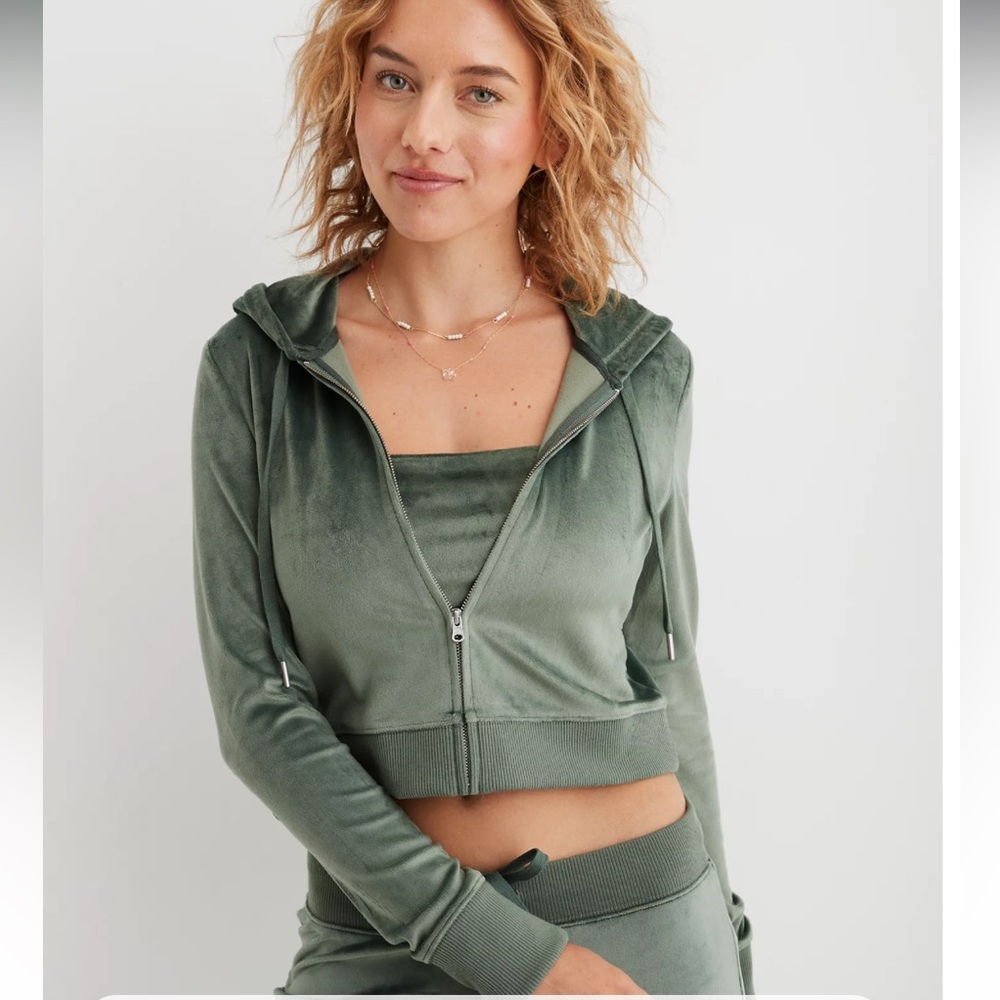 2 pc Crop zip up Aerie Velour Track Suit